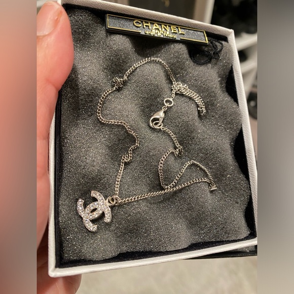 CHANEL Jewelry - SALE❗️CHANEL AUTHENTIC CC Classic necklace